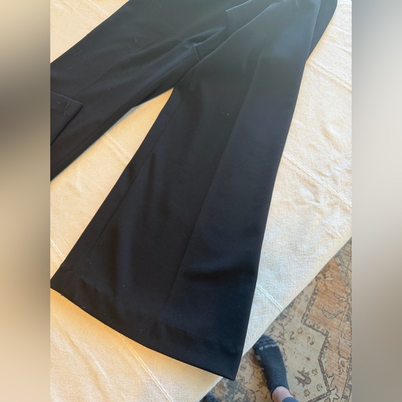 Express Black Pull-on Flare Pants - Picture 4 of 5